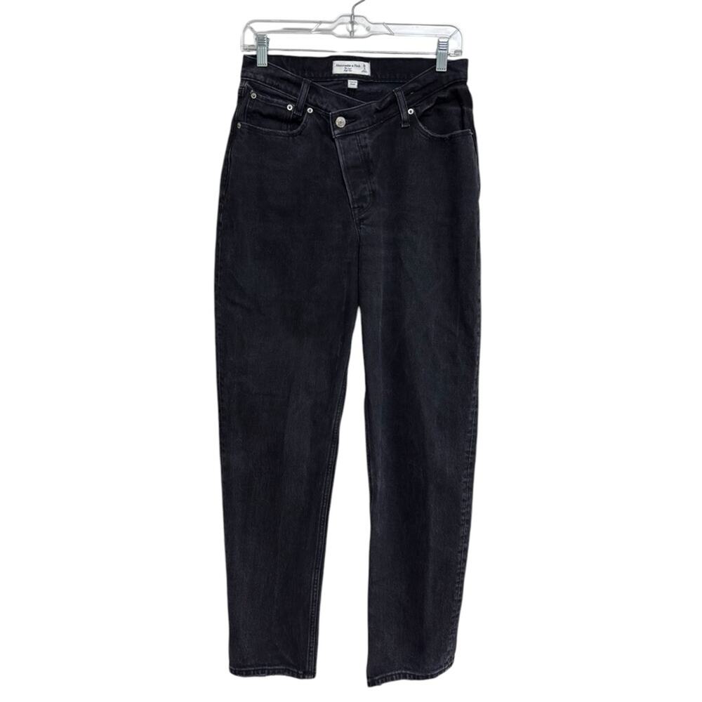 Abercrombie The Dad High Rise Jean in Black with Slanted Closure - Size 6/28